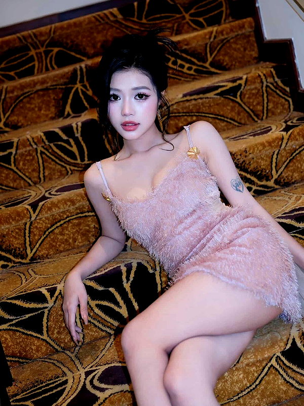lyhythuedoxinh instagram image archive image