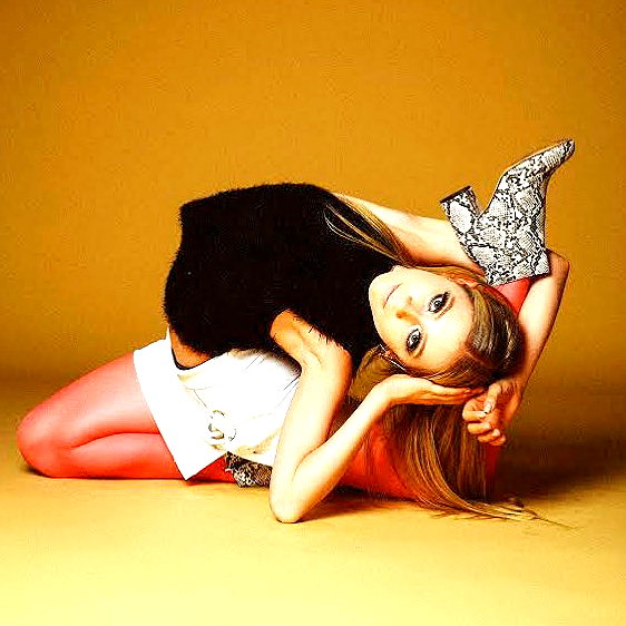 ellianawalmsley instagram image archive image