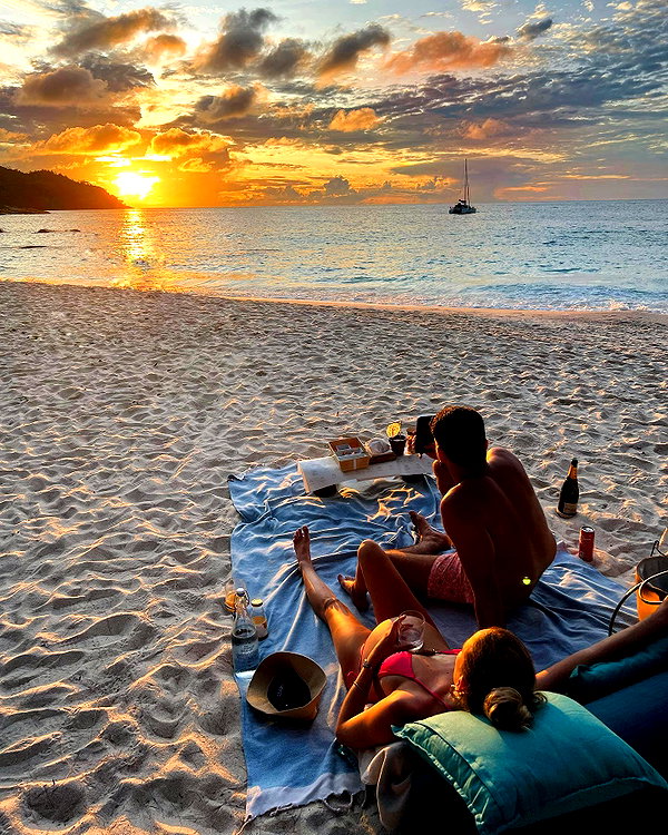 barzomer instagram image archive image