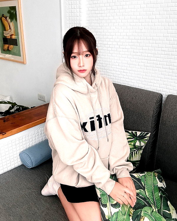 lai_931201 instagram image archive image