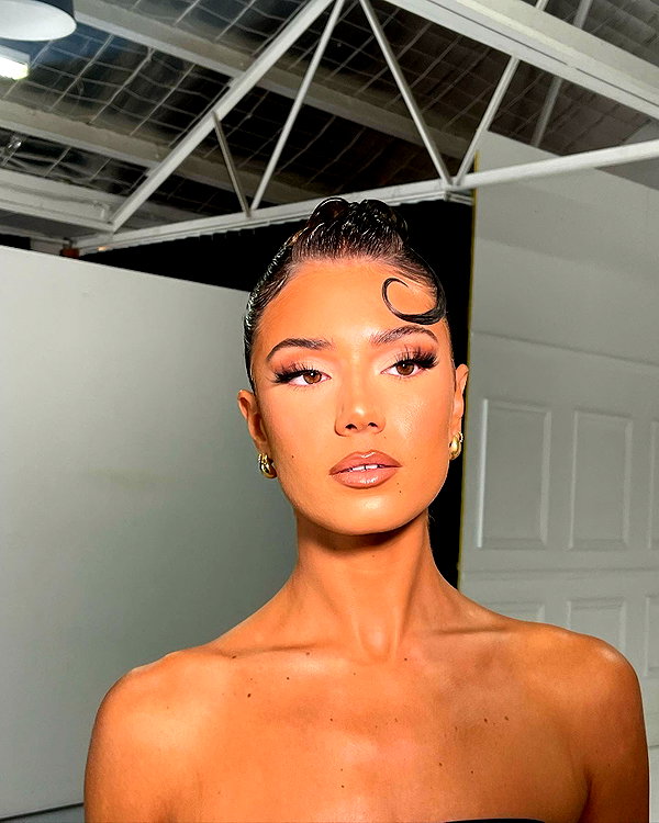 dekota_thompson instagram image archive image