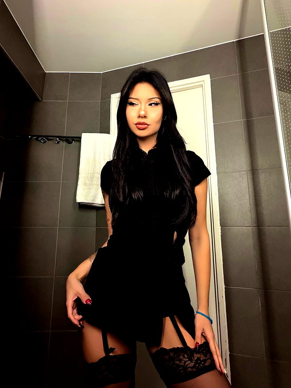 cherrycatxox instagram image archive image