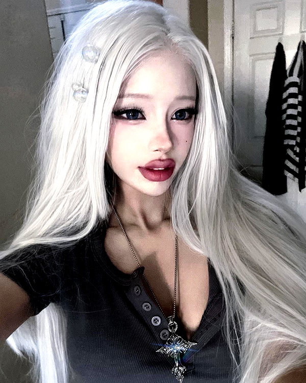 Archived image from @irisinna on Instagram