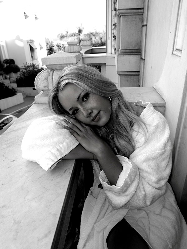 lilih instagram image archive image