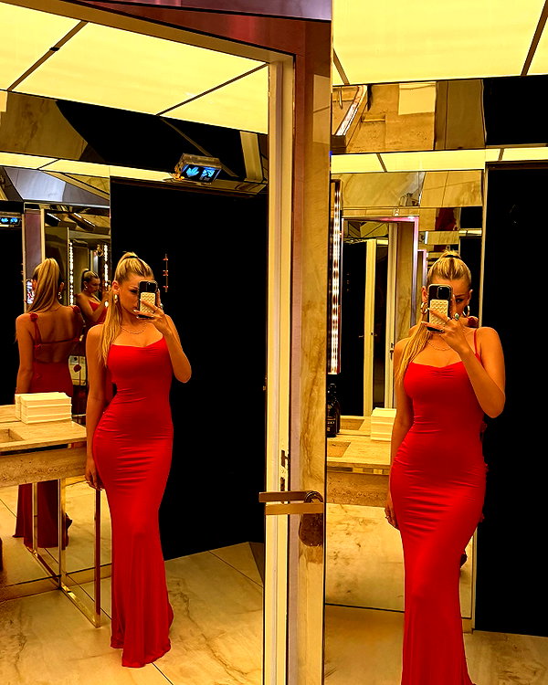 ella_netzer8 instagram image archive image