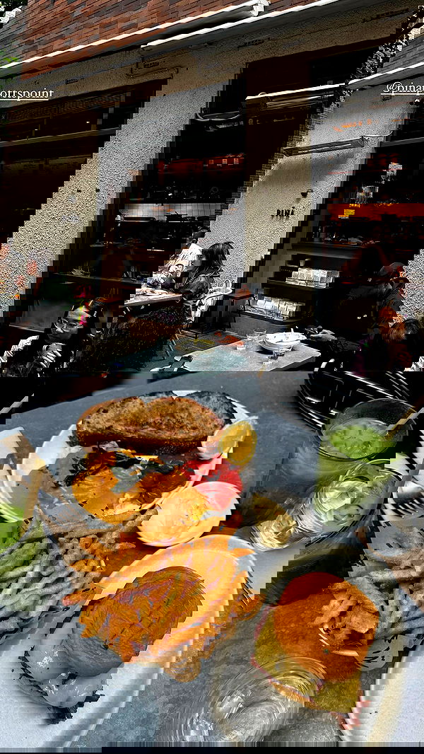 giangg._ giangg._ archive image