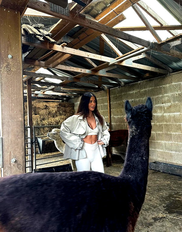 clarissabeaa instagram image archive image