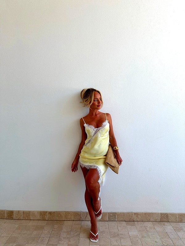 allieauton instagram image archive image