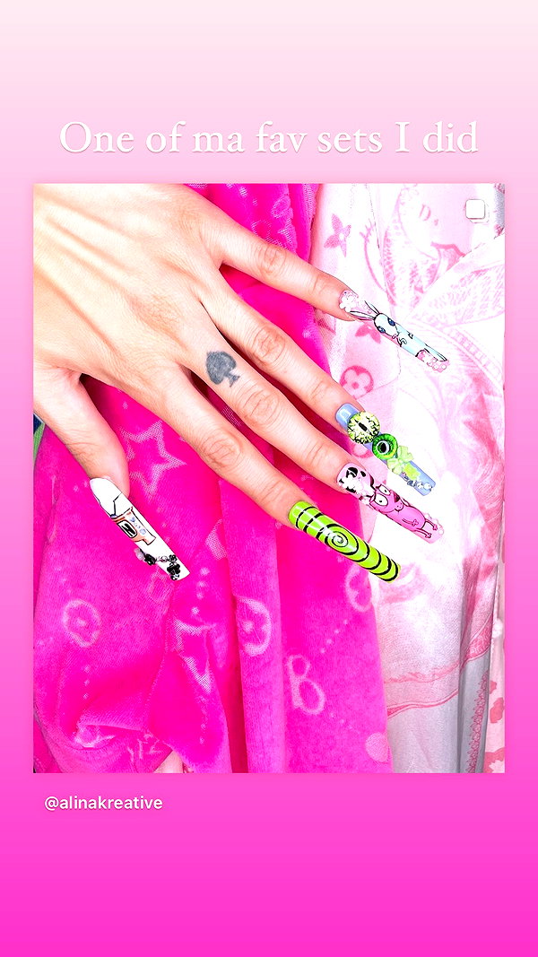 Archived image from @kriiizellda on Instagram