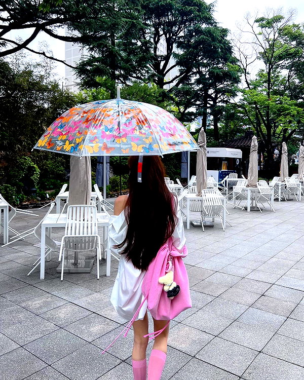 dear.zia instagram image archive image