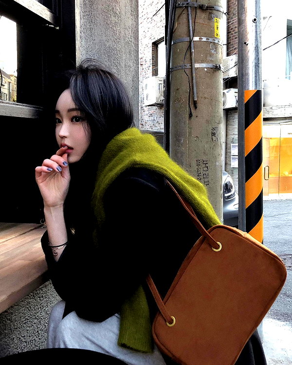daxbin instagram image archive image