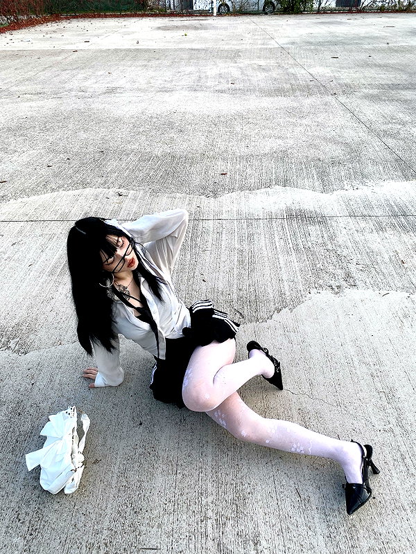 madamist_ instagram image archive image