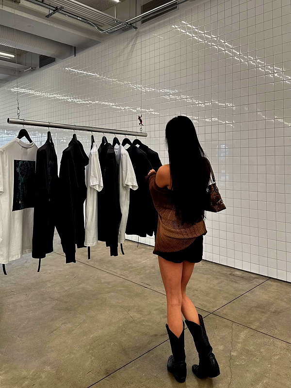 julia_ruelas instagram image archive image