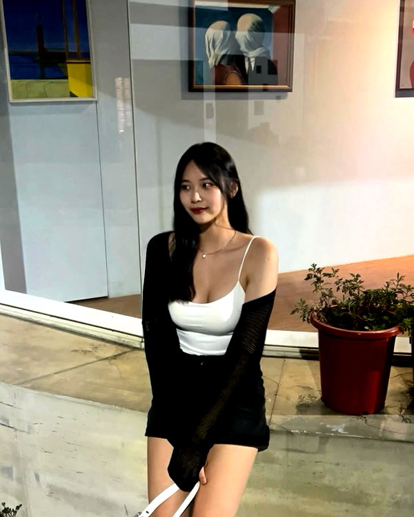 _jyying instagram image archive image