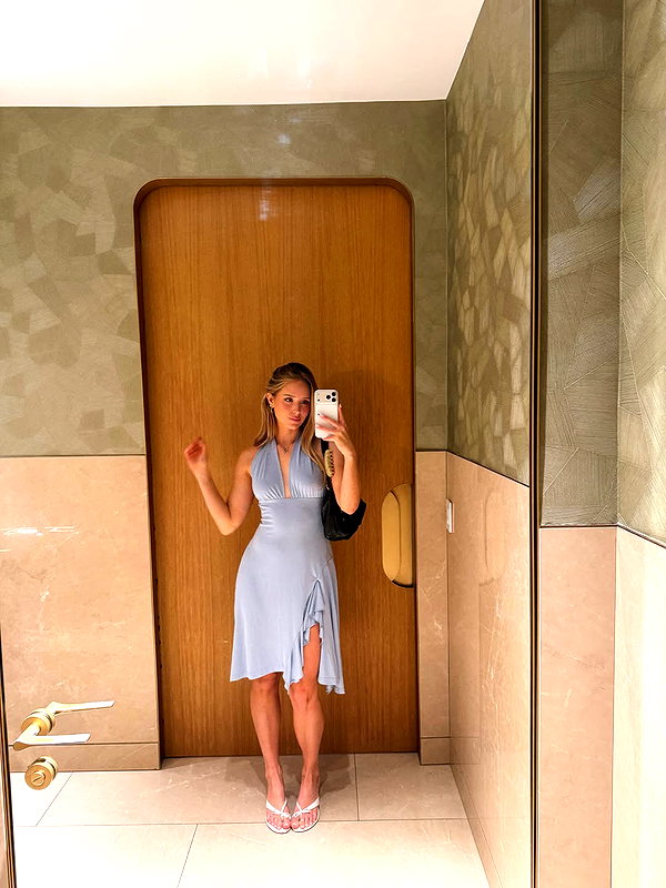 carolinezalog instagram image archive image