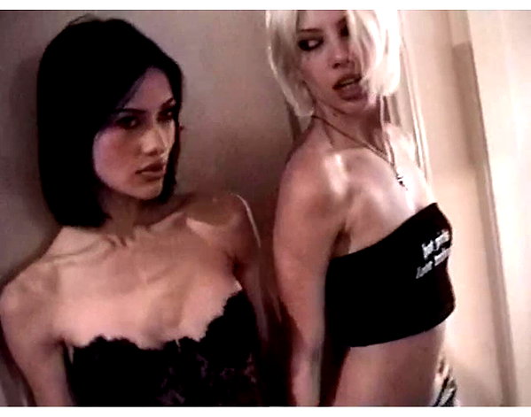 leonanaomii instagram image archive image
