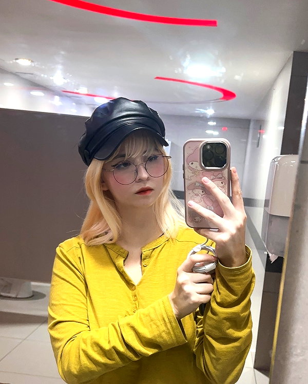luly1980s instagram image archive image