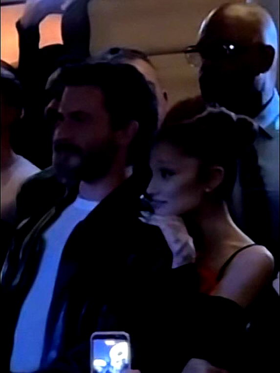 arianagrande instagram image archive image