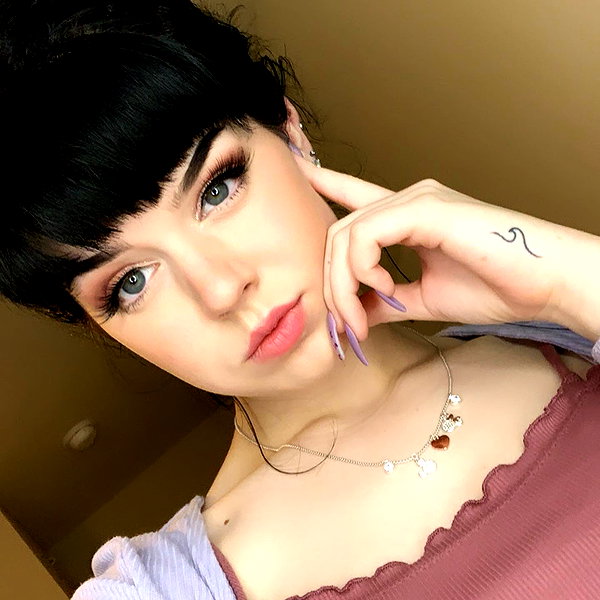yeahimcaroline instagram image archive image
