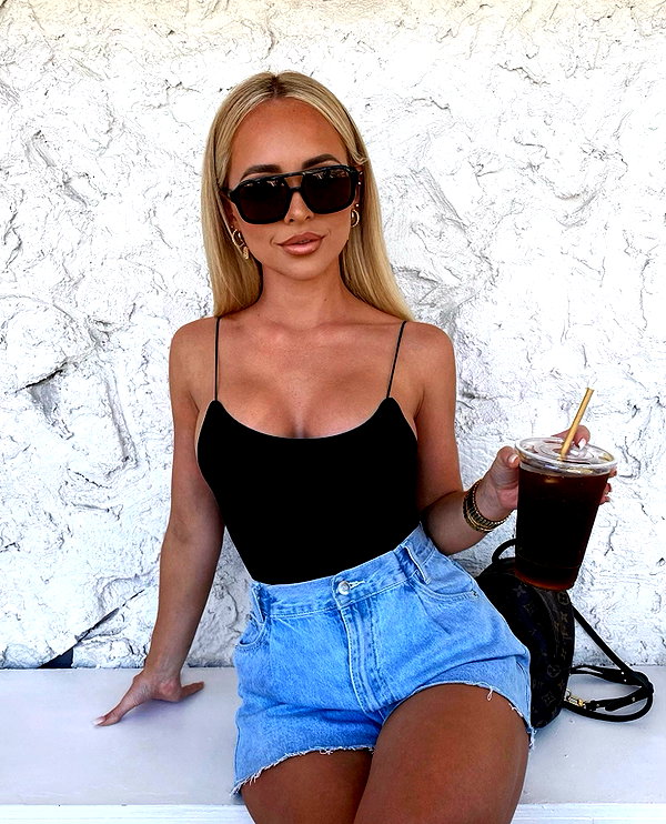 allieauton instagram image archive image