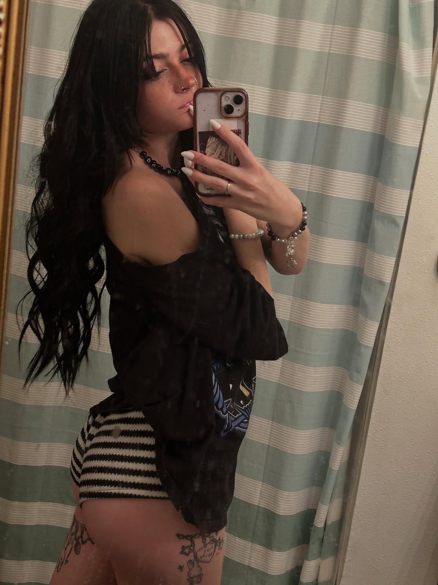 _animechika_ instagram image archive image