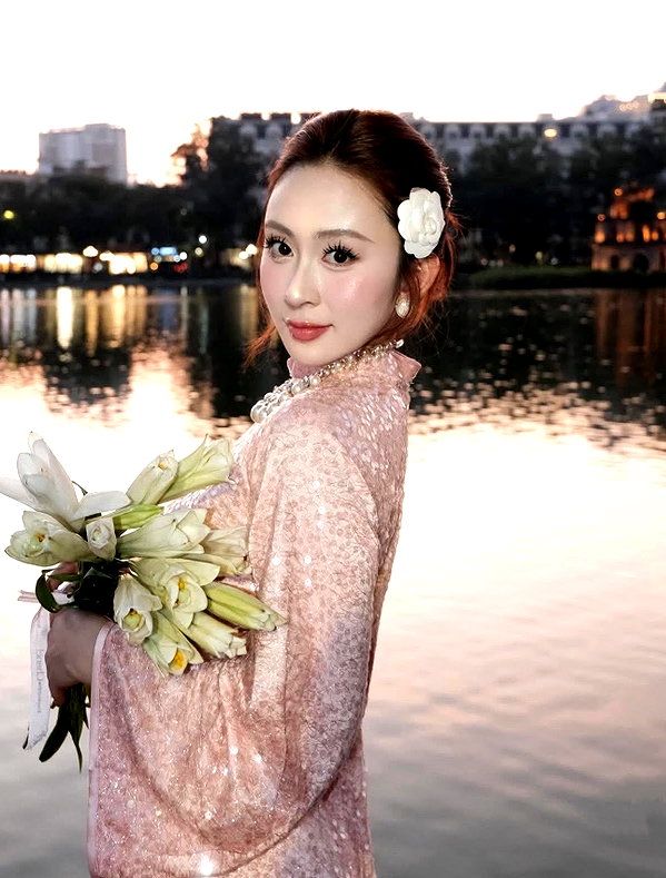 lyhythuedoxinh instagram image archive image