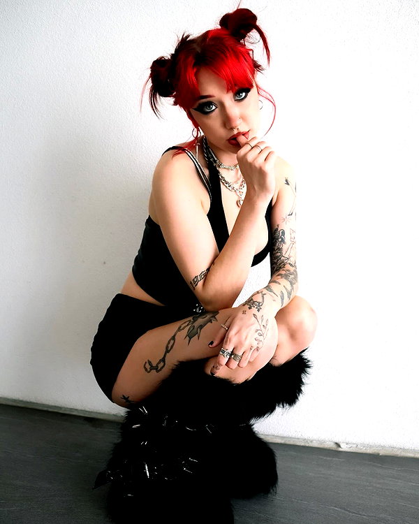 charleygrayyy instagram image archive image