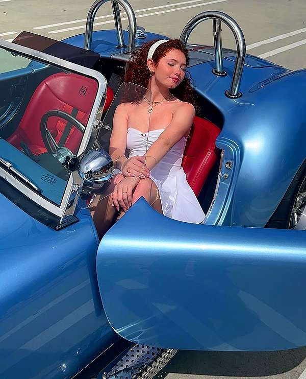 livia._.paige instagram image archive image