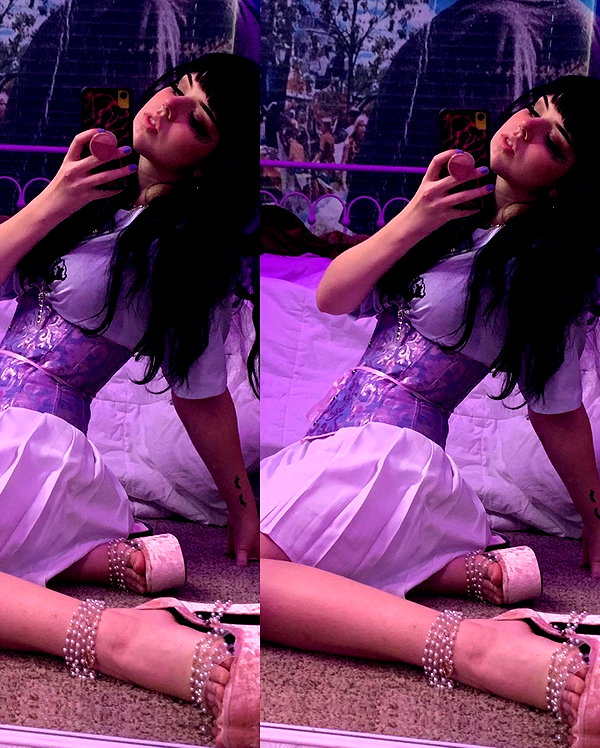 yeahimcaroline instagram image archive image
