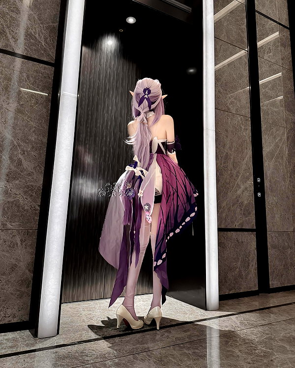 gallery_cosplayer instagram image archive image