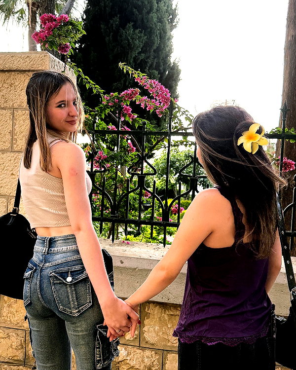 lihi.k_ instagram image archive image