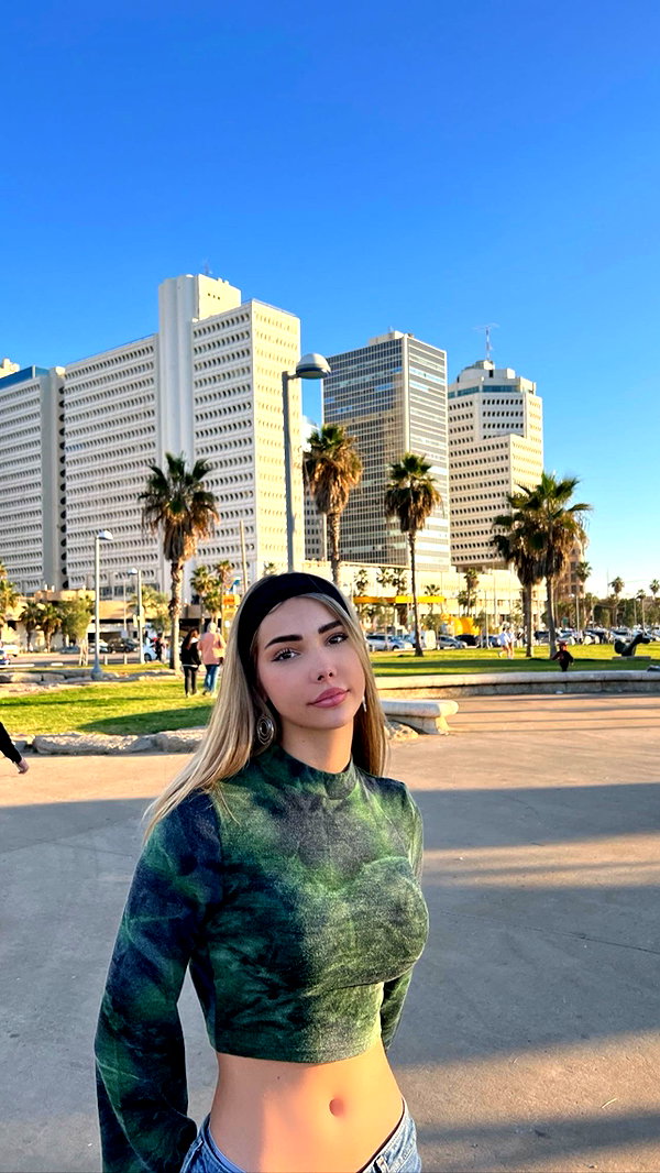 yulia.isakov instagram image archive image