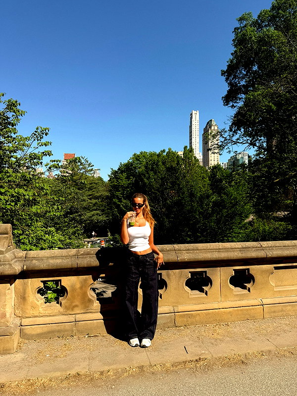 pia__kim instagram image archive image