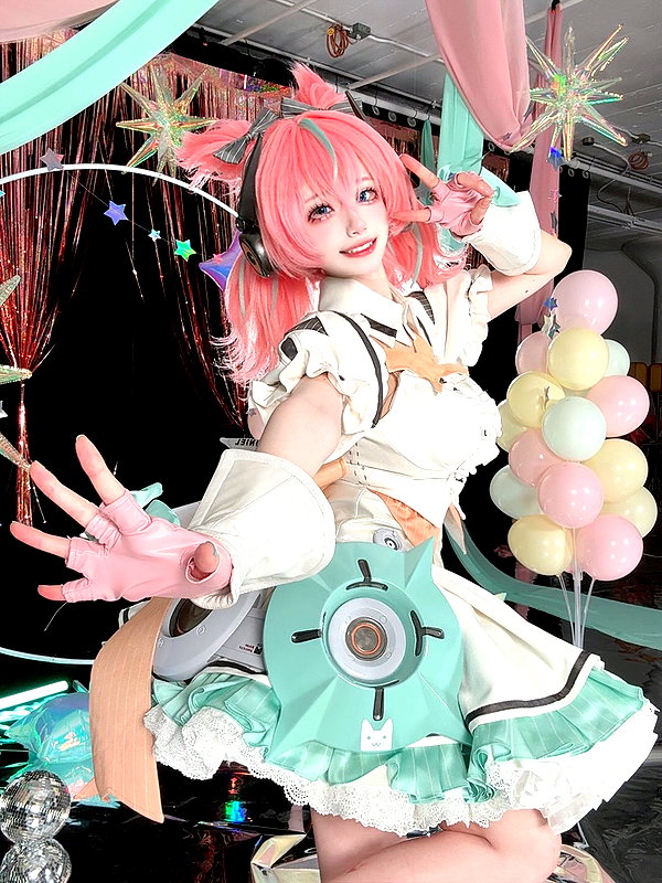 xier_cos instagram image archive image