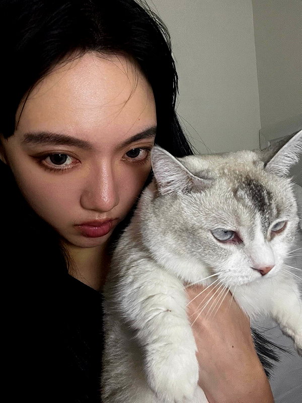 a.tinn___ instagram image archive image