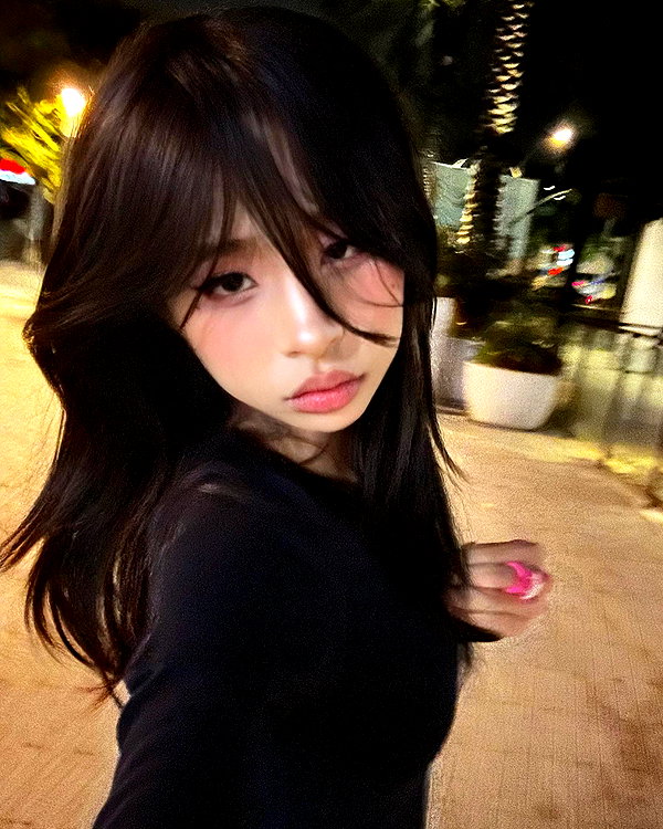 princessamelia_official instagram image archive image
