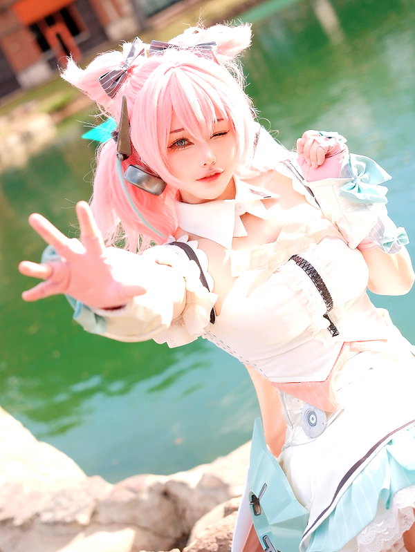rakukoo instagram image archive image