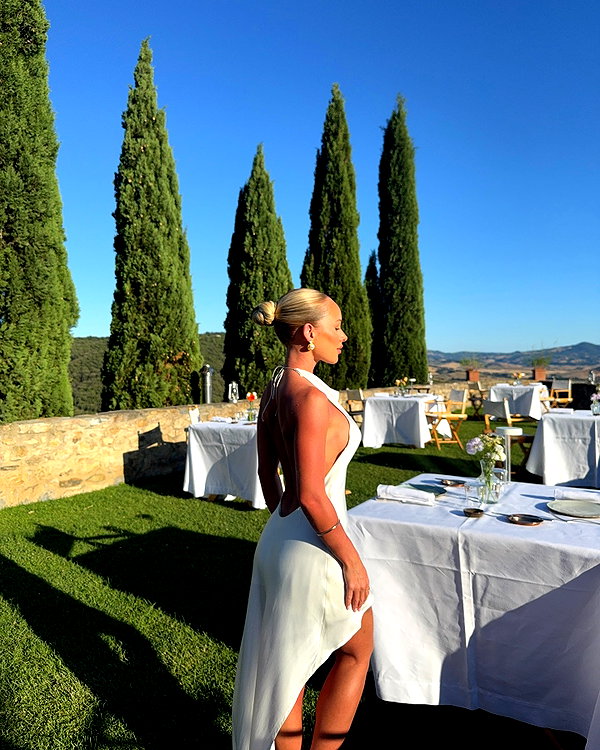 allieauton instagram image archive image