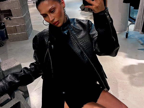 karolinaawasik instagram image archive image