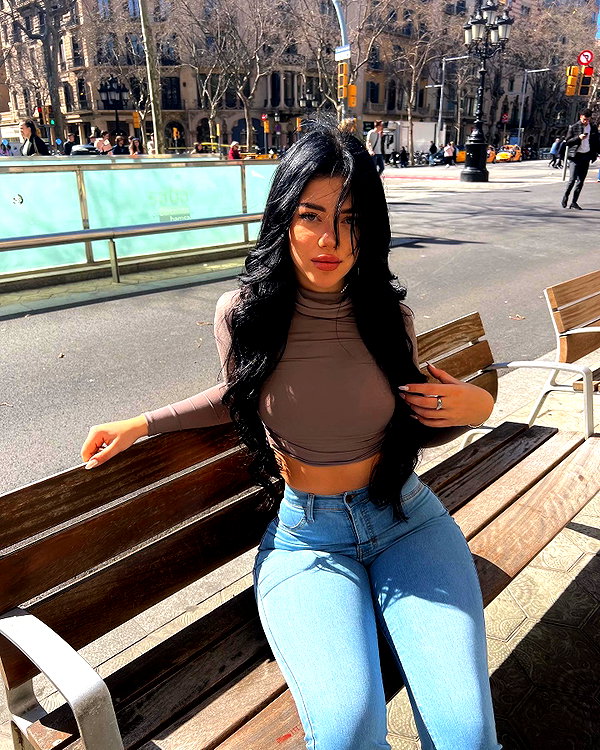 vanessa.rhd instagram image archive image