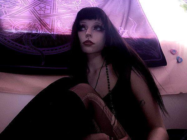 kittenfangsxx instagram image archive image