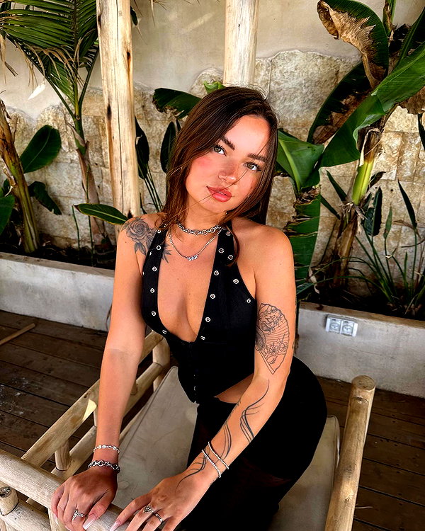 daria.temnik1 instagram image archive image