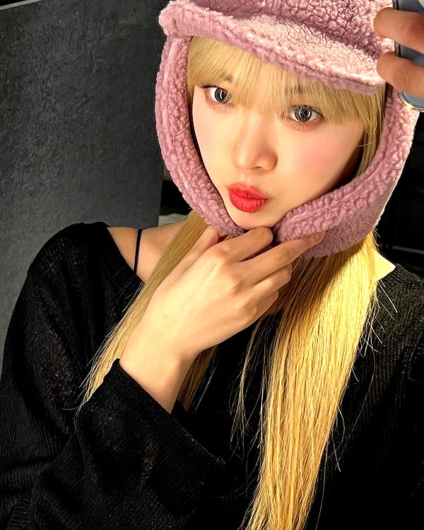 hhh.e_c.v instagram image archive image