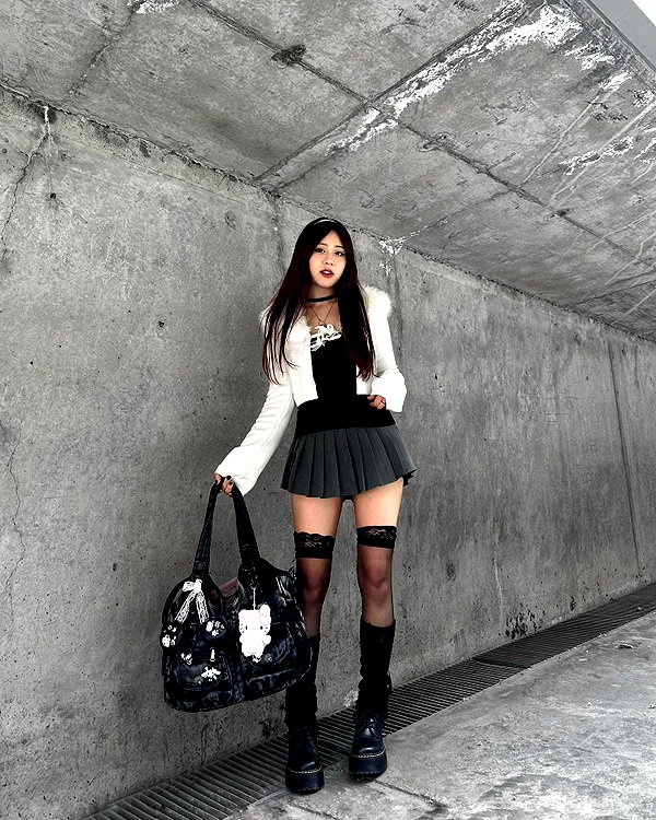 is2tian instagram image archive image