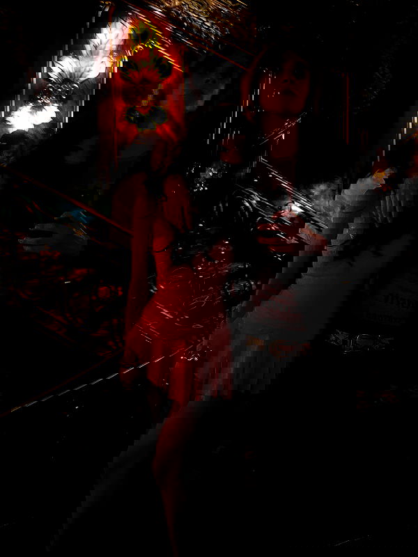 leonabeonaa image ~ Altpins