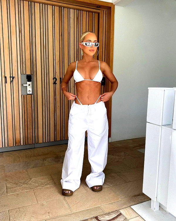 allieauton instagram image archive image