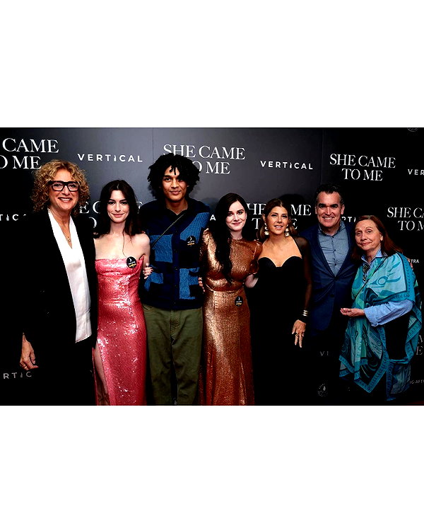annehathaway instagram image archive image