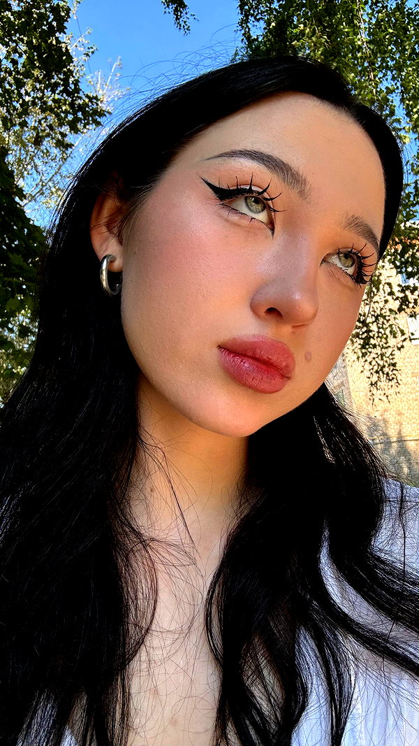 llofreaki instagram image archive image