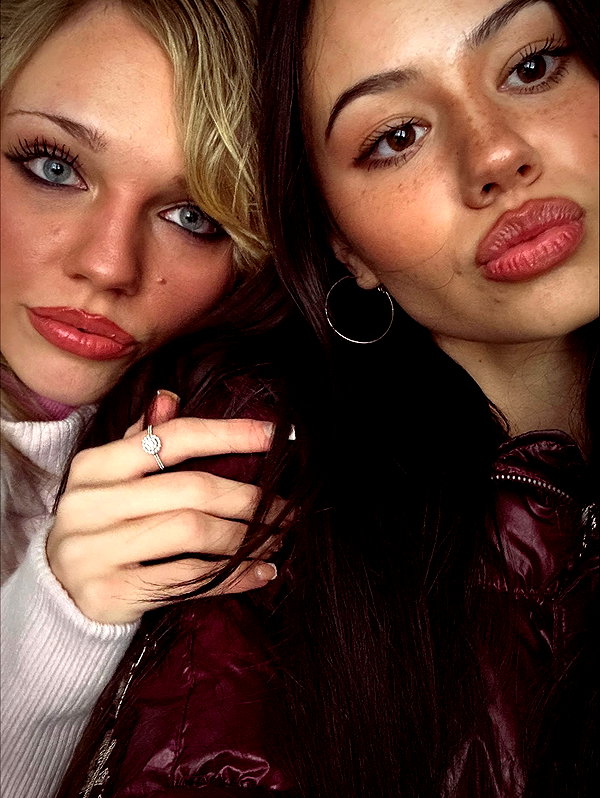 leni.bahr instagram image archive image