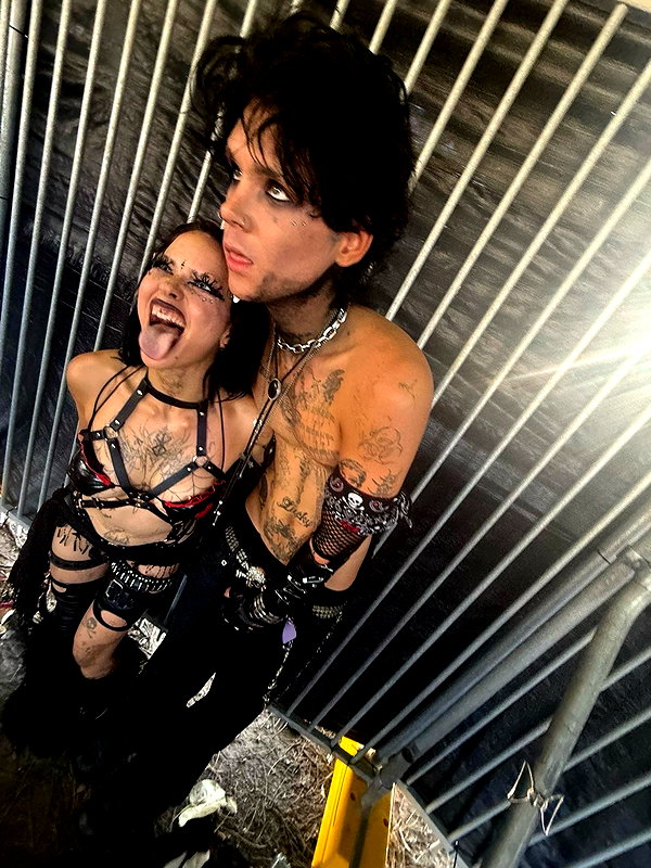starzd3ad instagram image archive image